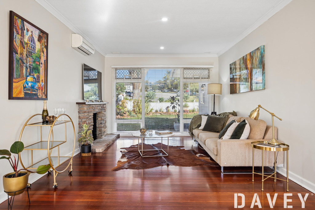 9 Wandoo Road, Duncraig - Thumbnail 2