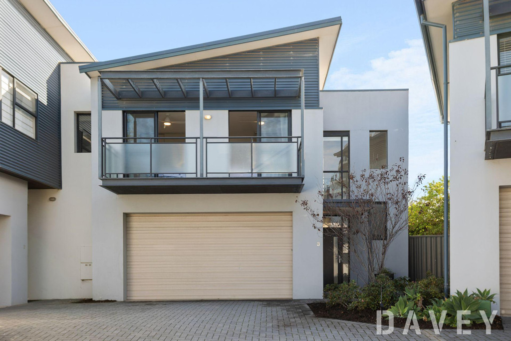 3/6 Nautilus Crescent, Scarborough - Image 1