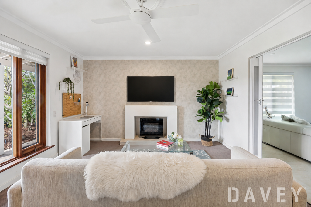 23 Bracadale Avenue, Duncraig - Image 1