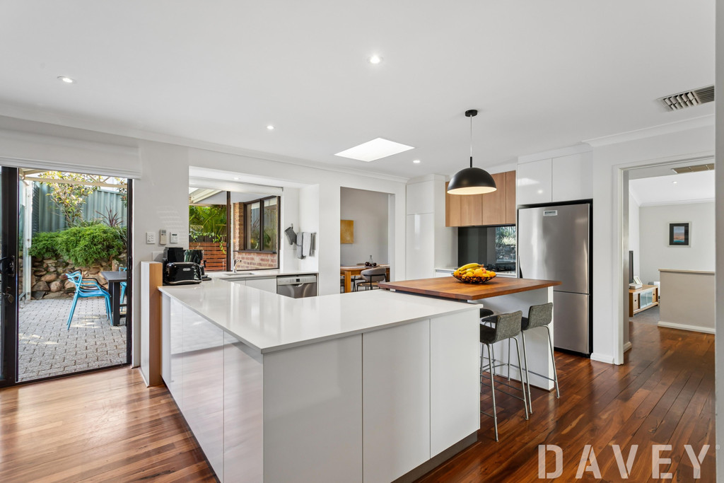 55 Goollelal Drive, Kingsley - Thumbnail 2