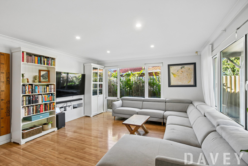 33 Gilbert Road, Duncraig - Image 1