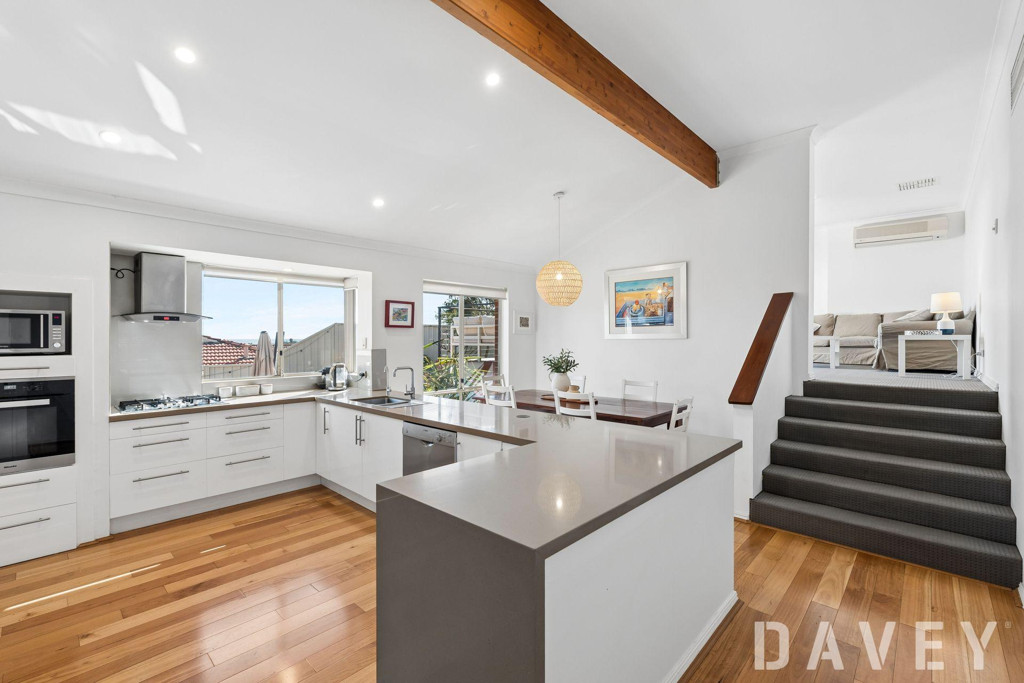121 Waterford Drive, Hillarys - Image 1