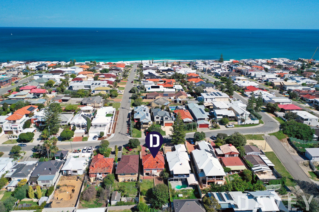 9 Chrysostom Street, North Beach - Image 1