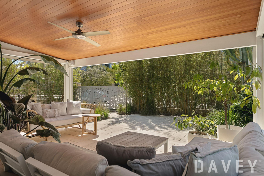 7B Andrew Street, Scarborough - Image 1