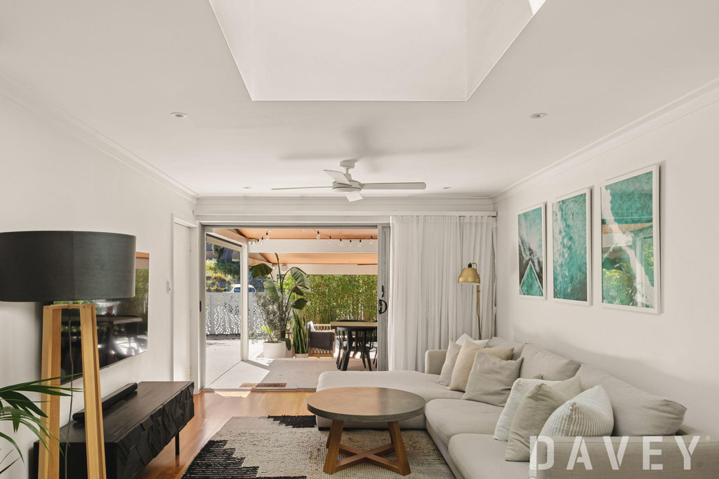 7B Andrew Street, Scarborough - Image 1