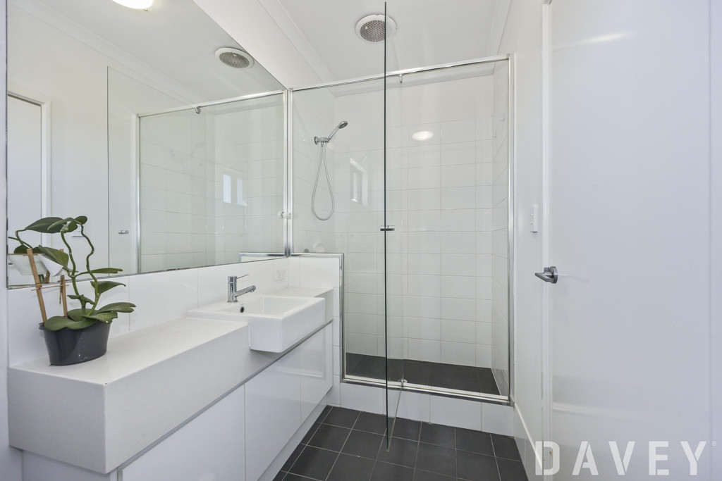 89 Sackville Terrace, Scarborough - Thumbnail 3