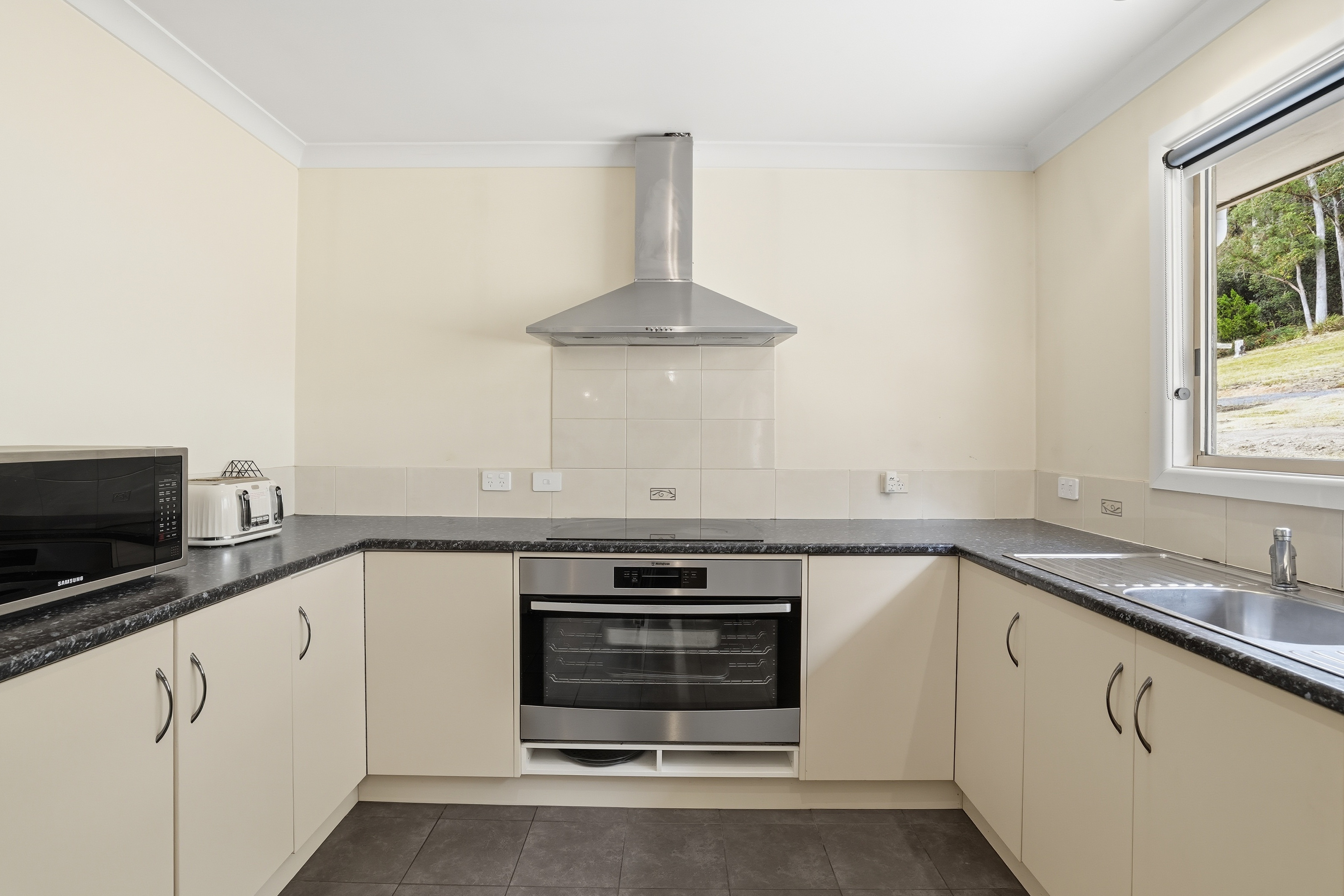 867 Turkey Farm Road South, Bridgenorth For Sale by Farmbuy.com - image 9