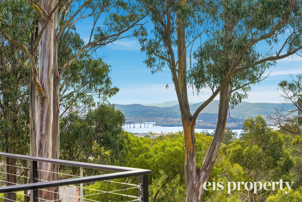 69A Olinda Grove, Mount Nelson - Image 1