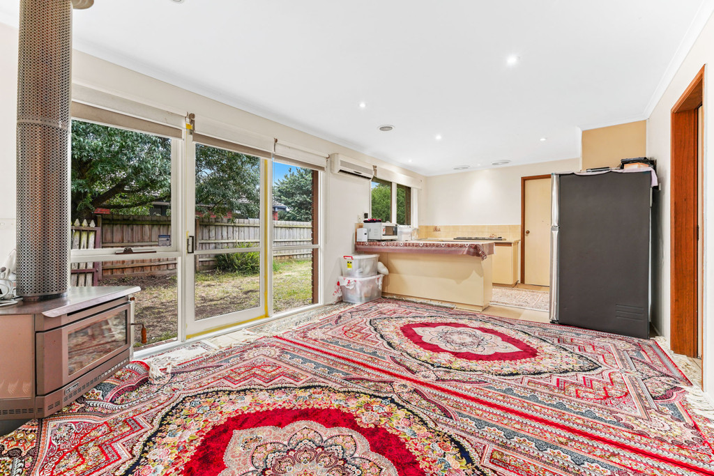 14 Bradley Court, Hampton Park - Thumbnail 4