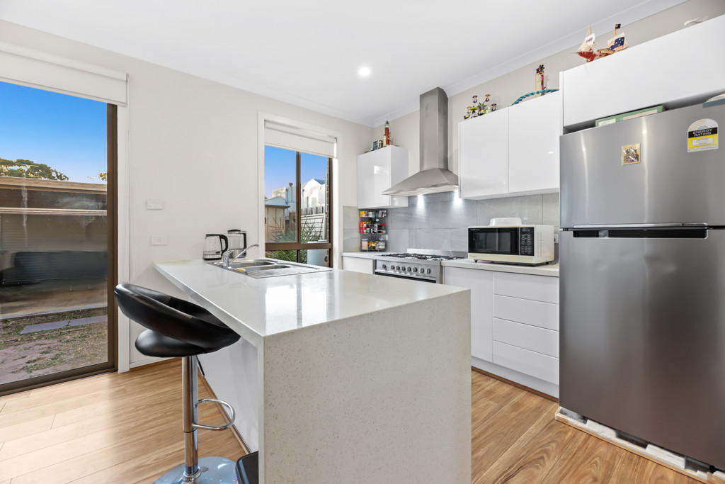 4 Braddon Way, Lynbrook - Thumbnail 7
