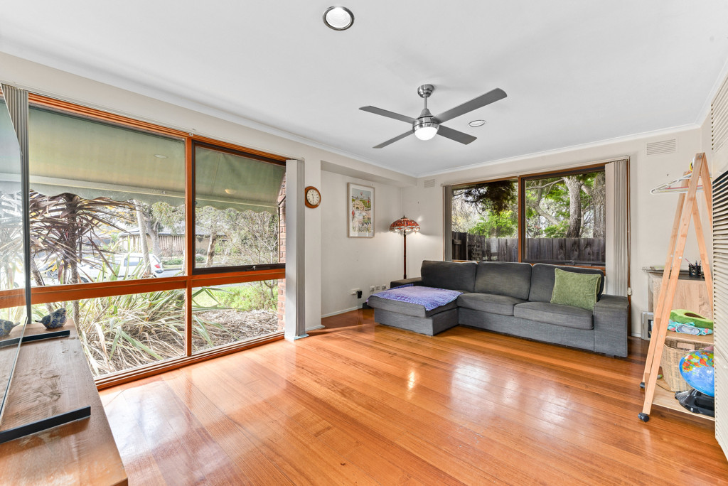 8 Eyre Court, Cranbourne North - Thumbnail 4