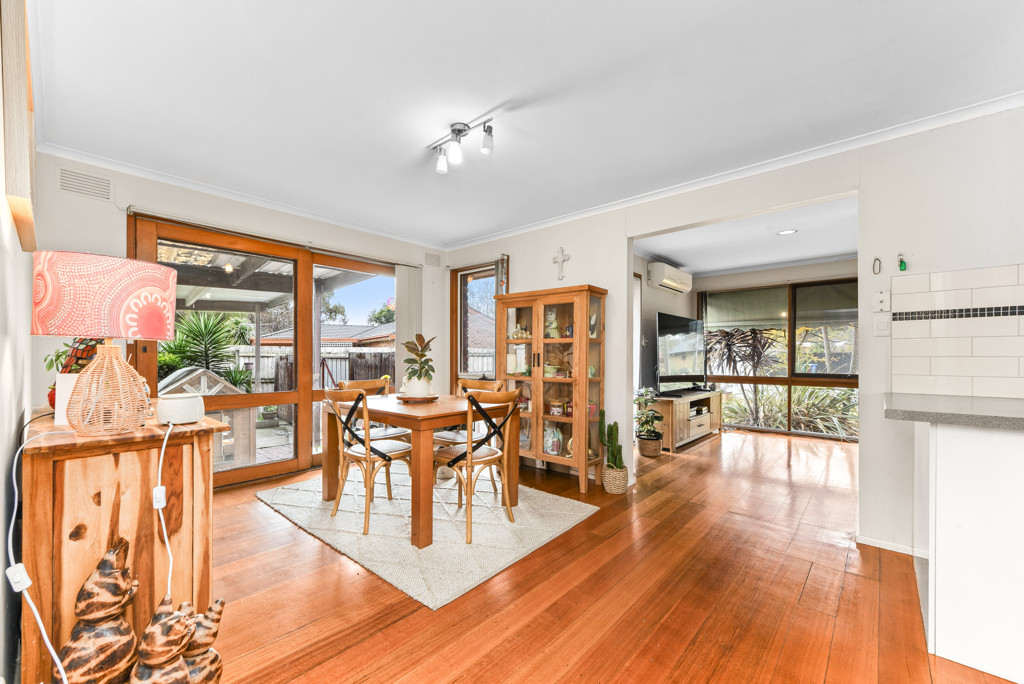 8 Eyre Court, Cranbourne North - Thumbnail 6