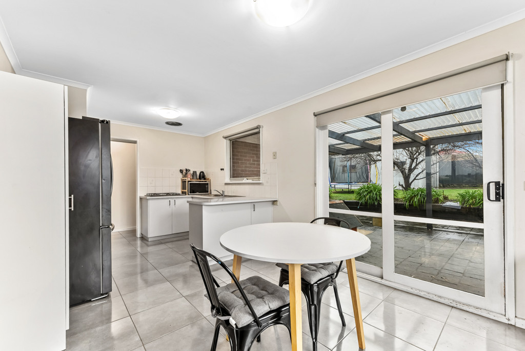 16 Plateau Crescent, Hampton Park - Thumbnail 4