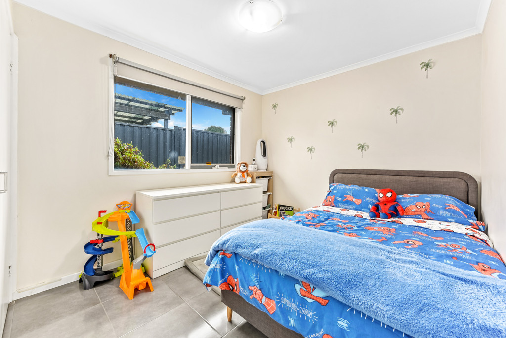 16 Plateau Crescent, Hampton Park - Thumbnail 8