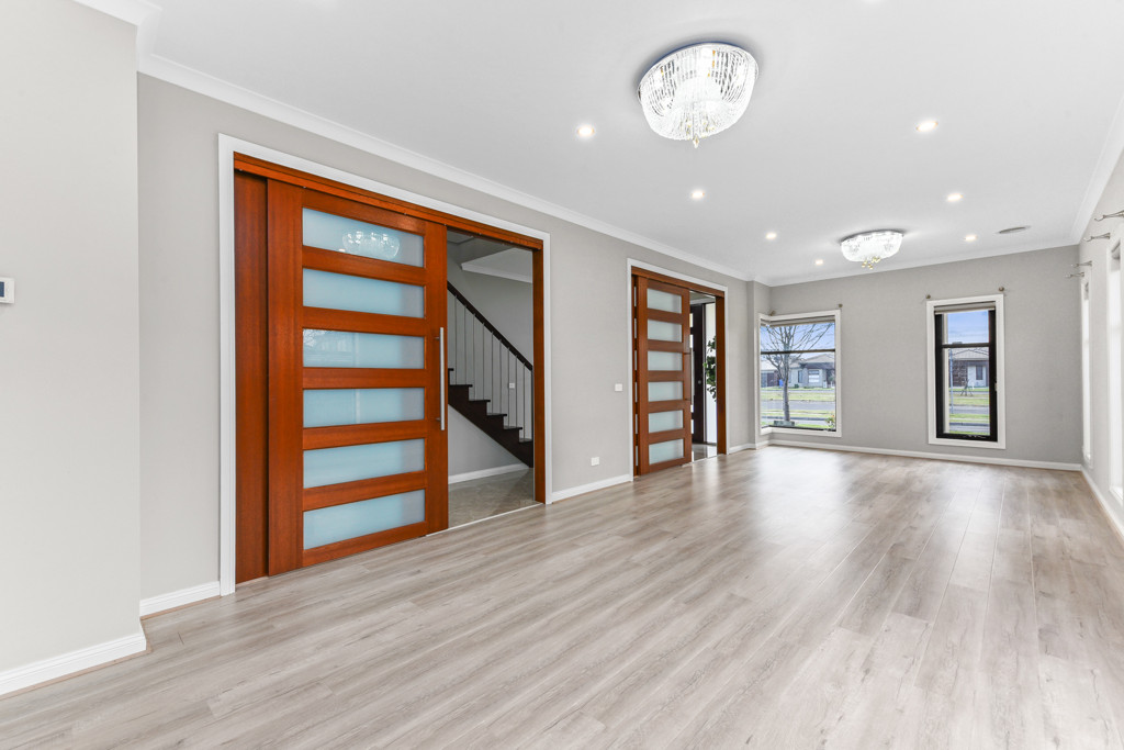 22 Leafy Circuit, Cranbourne East - Thumbnail 2