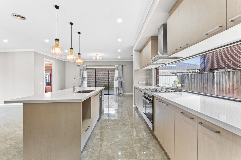 22 Leafy Circuit, Cranbourne East - Thumbnail 5