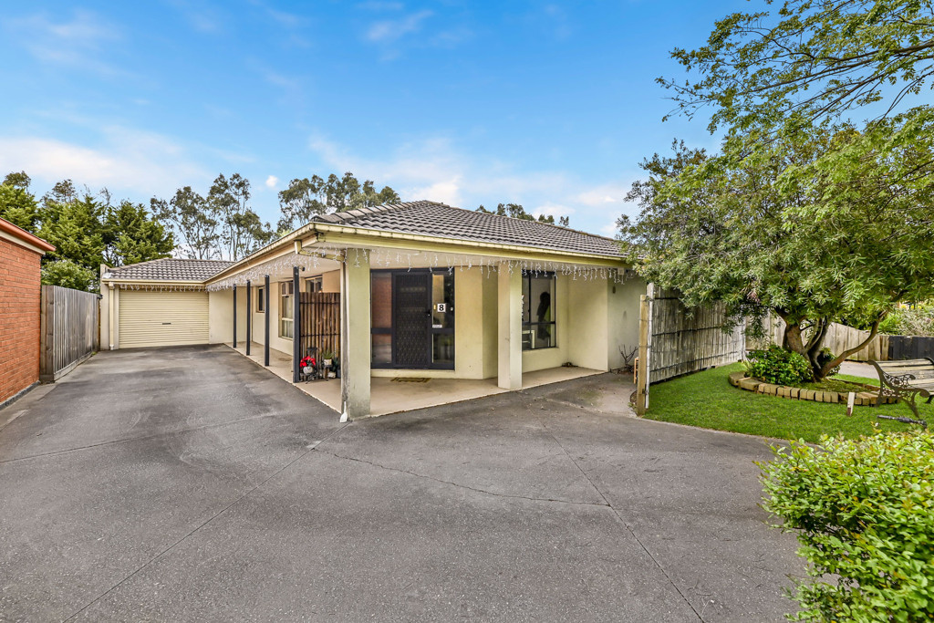 8 Bernard Court, Narre Warren South - Image 1