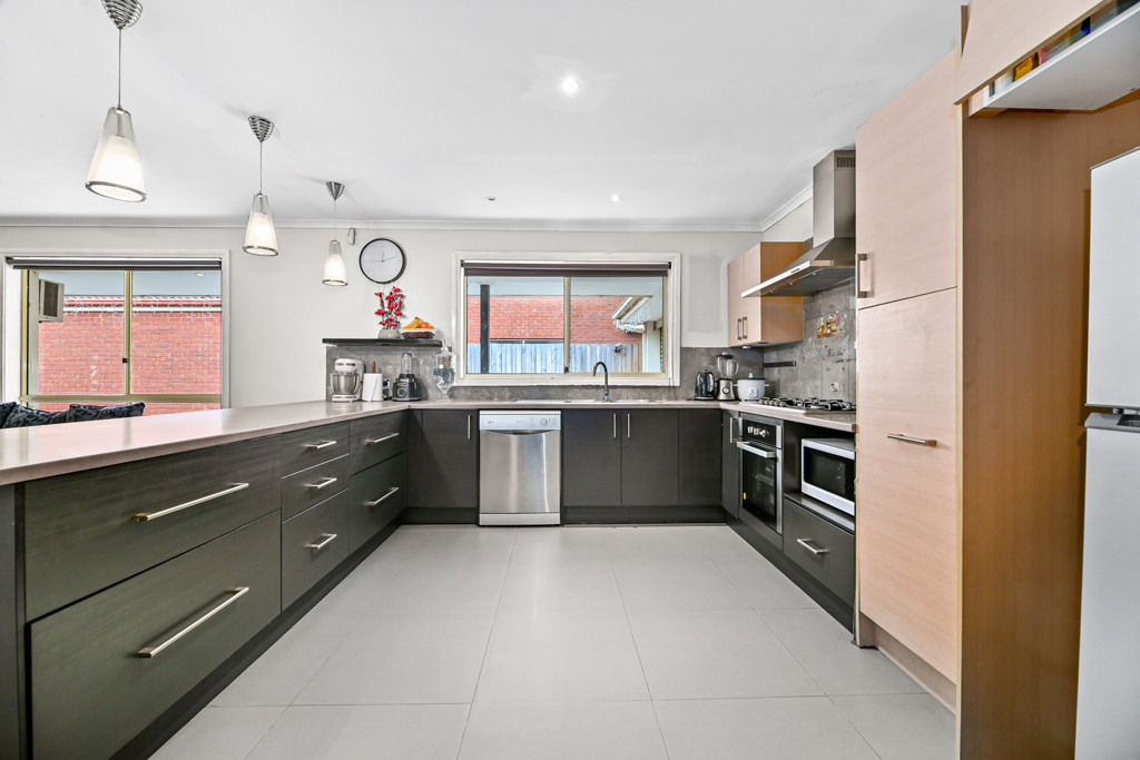 8 Bernard Court, Narre Warren South - Thumbnail 6