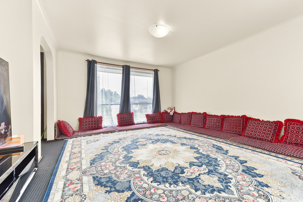 8 Kensington Court, Hampton Park - Thumbnail 4