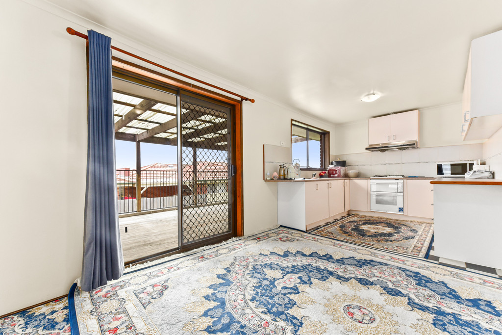 8 Kensington Court, Hampton Park - Thumbnail 5