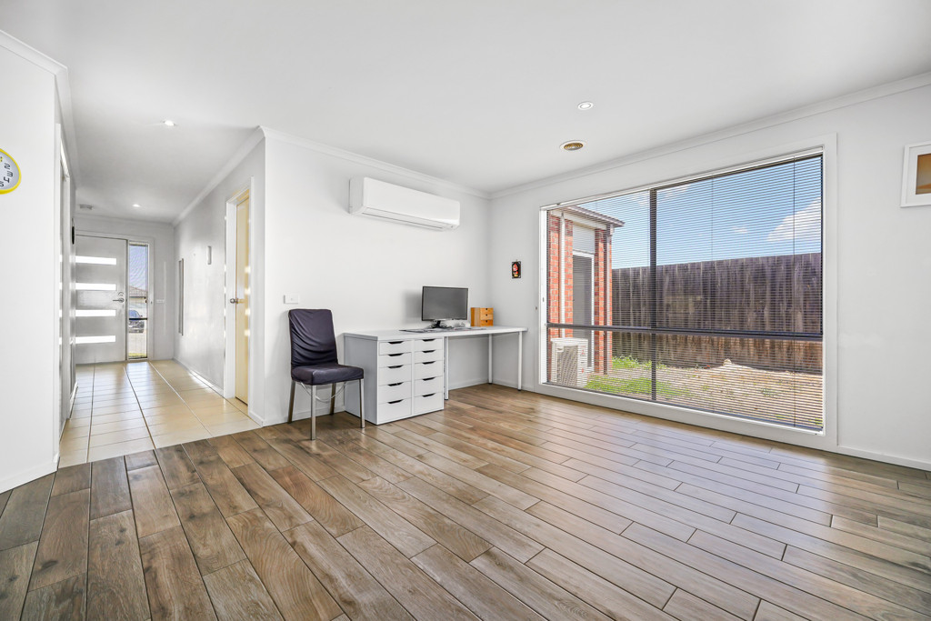 24 Manna Gum Drive, Pakenham - Thumbnail 3