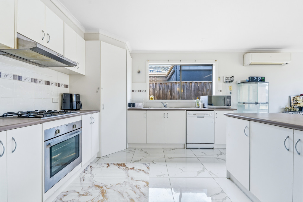 110 Webster Way, Pakenham - Thumbnail 7