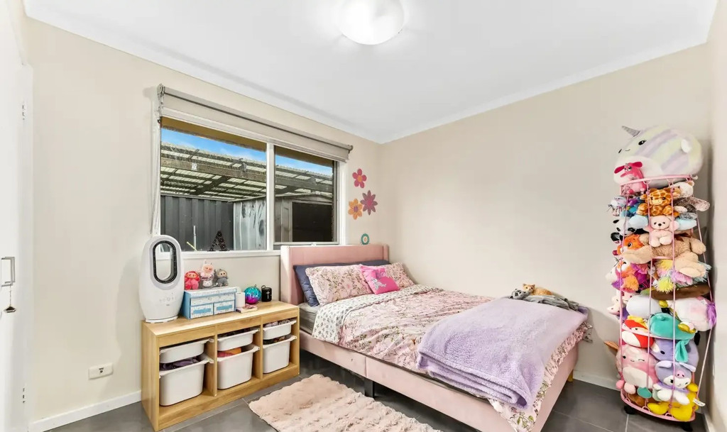 16 Plateau Crescent, Hampton Park - Thumbnail 3
