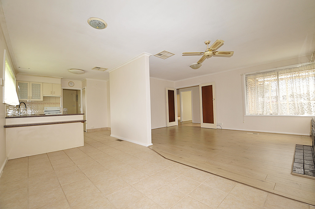 12 Magid Avenue, Wheelers Hill - Thumbnail 3