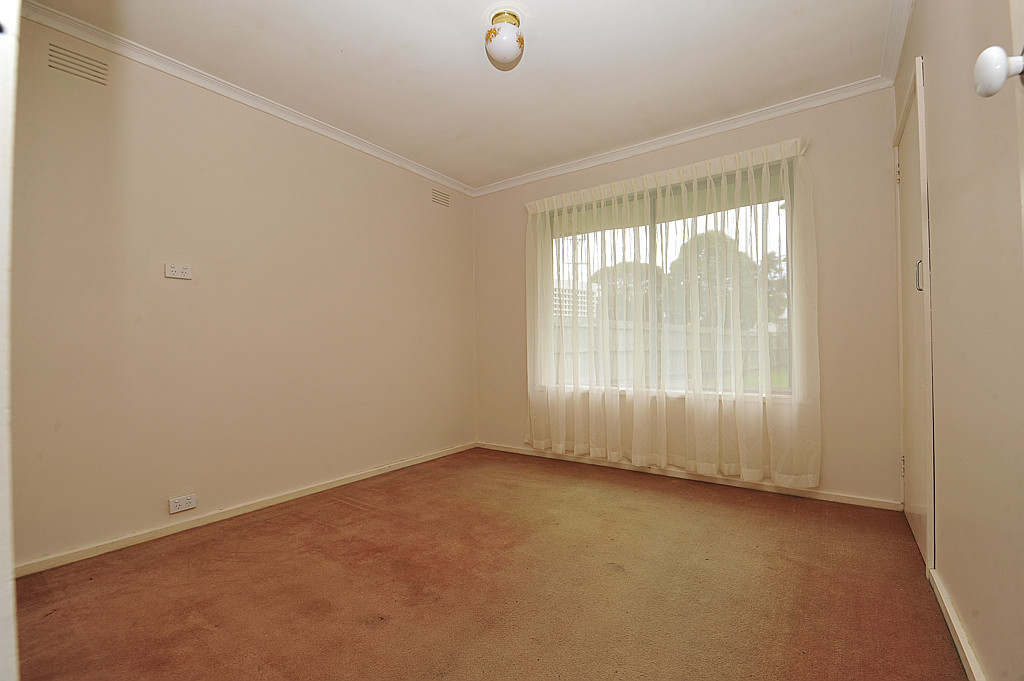 12 Magid Avenue, Wheelers Hill - Thumbnail 5