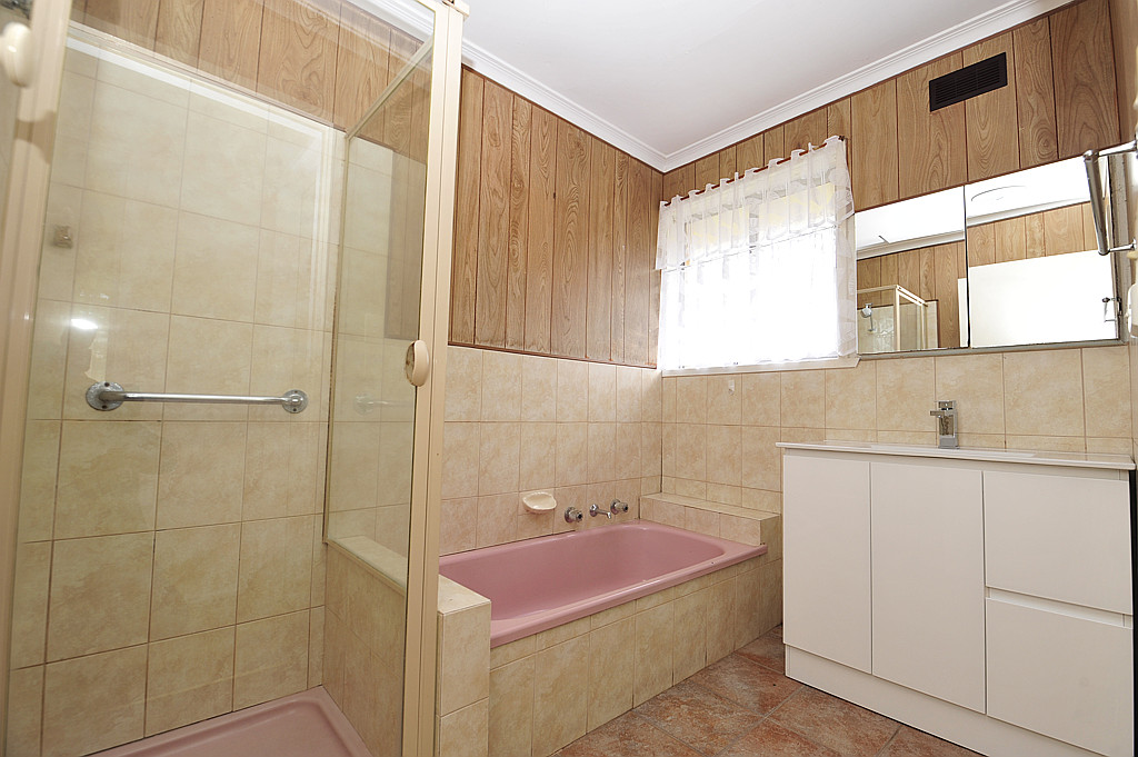 12 Magid Avenue, Wheelers Hill - Thumbnail 6
