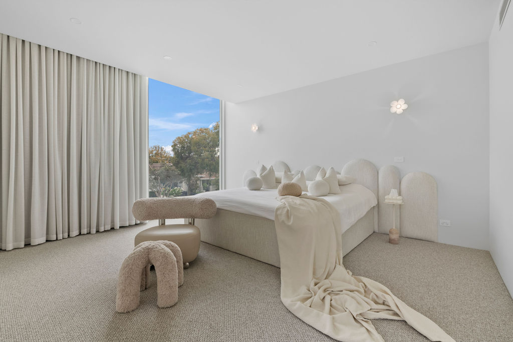 32 Hakatere Street, Northcote VIC