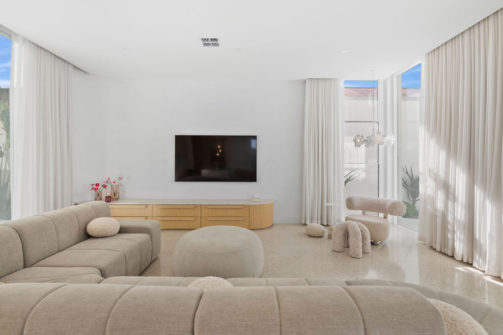 32 Hakatere Street, Northcote VIC