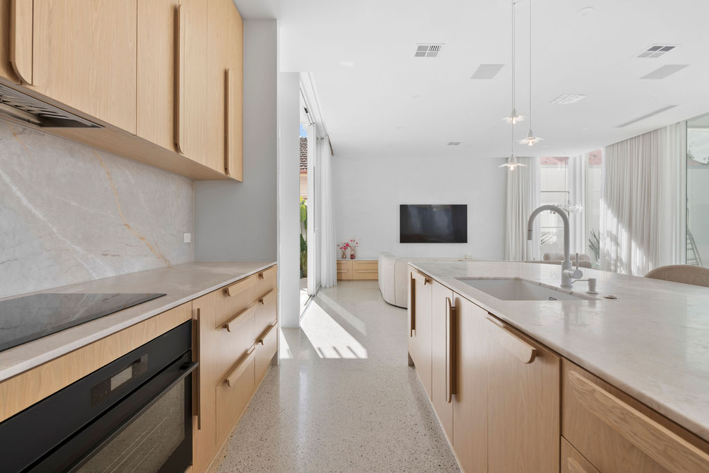 32 Hakatere Street, Northcote VIC