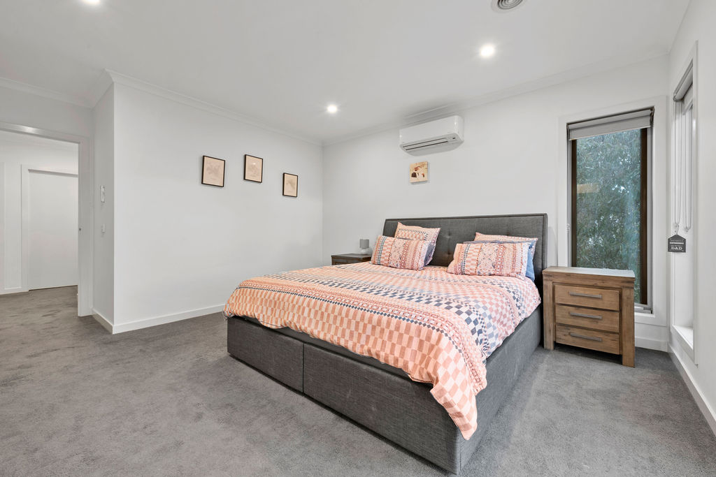 9 Skeggs Crescent, Heidelberg Heights VIC