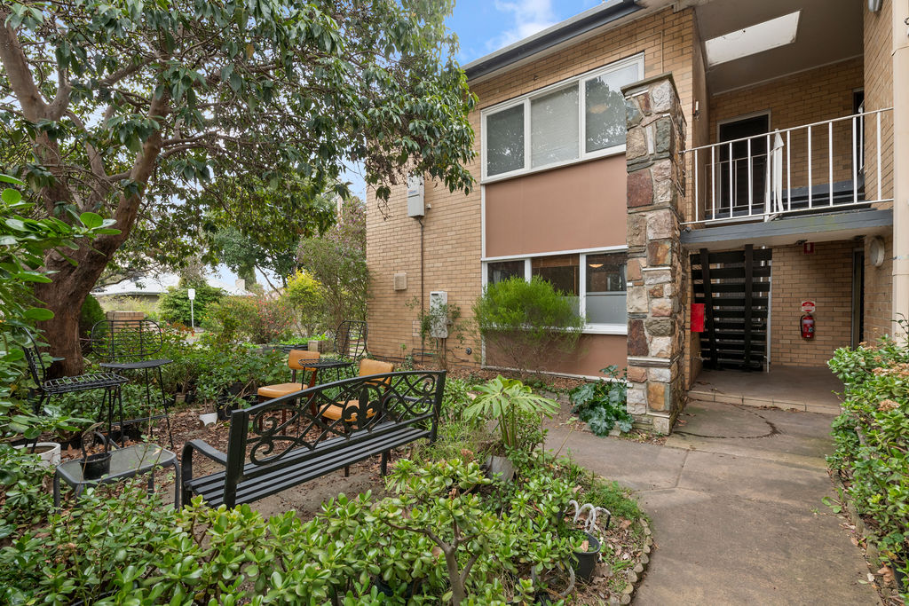 1/8-10 Leicester Street, Heidelberg Heights VIC