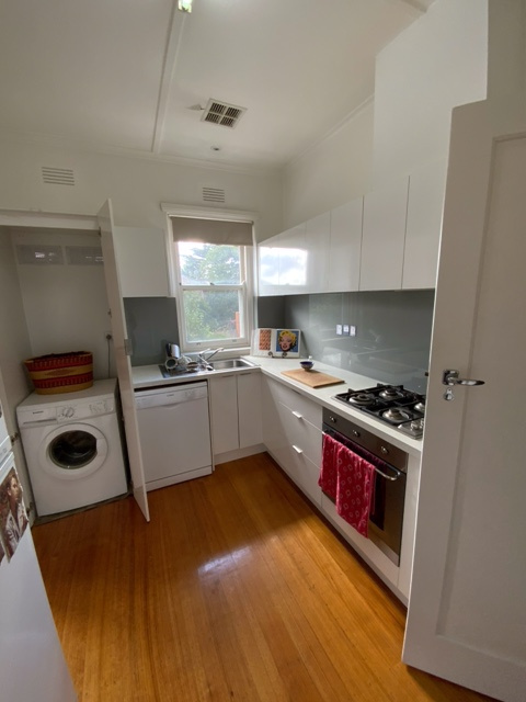 2/31 Larnook Street, Prahran VIC