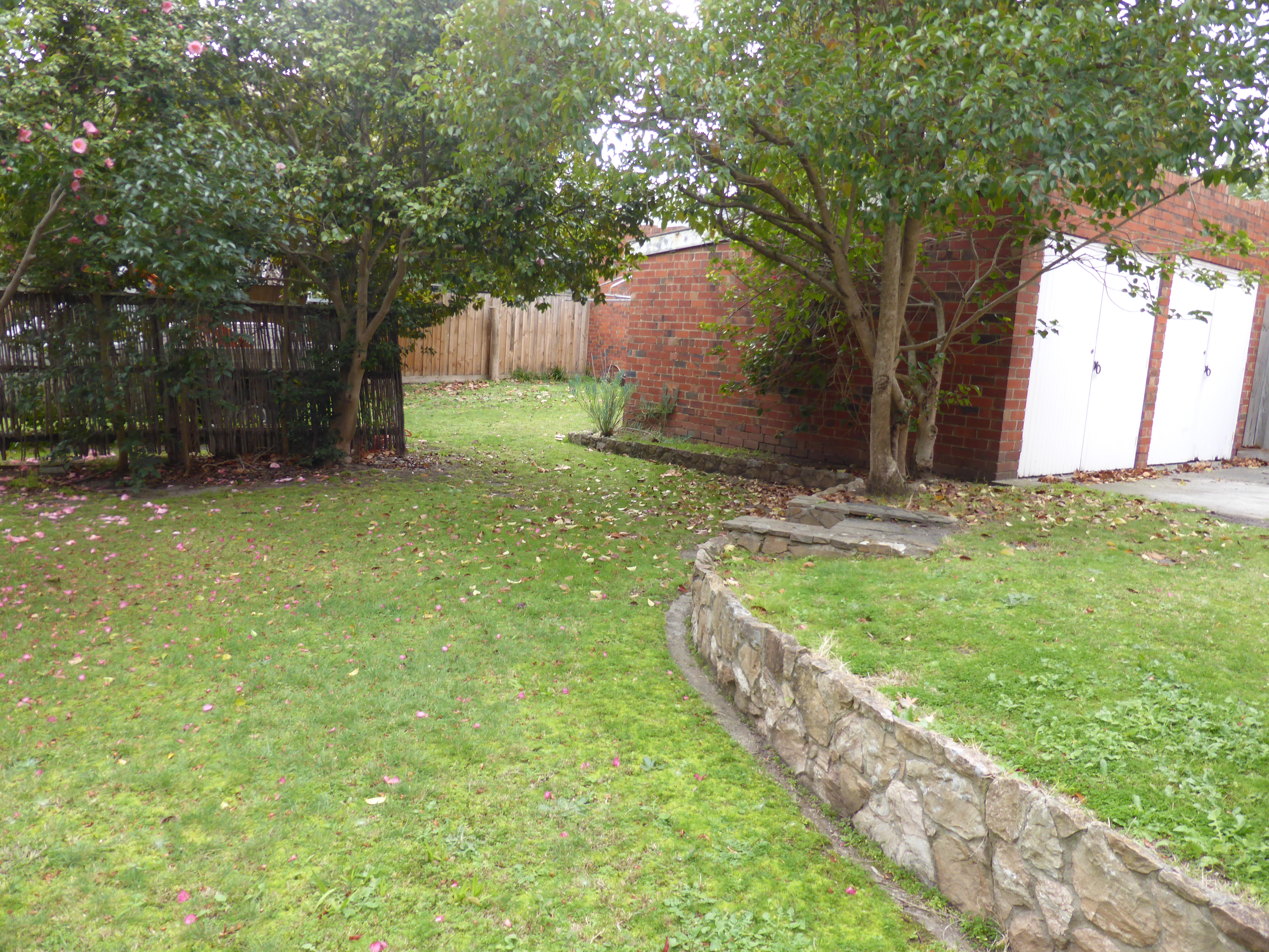 2/31 Larnook Street, Prahran VIC