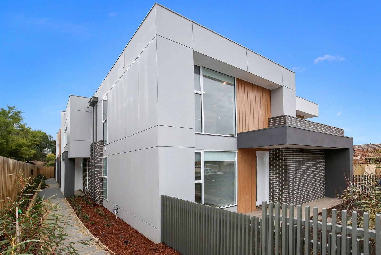 1/125 Darebin Road, Thornbury VIC