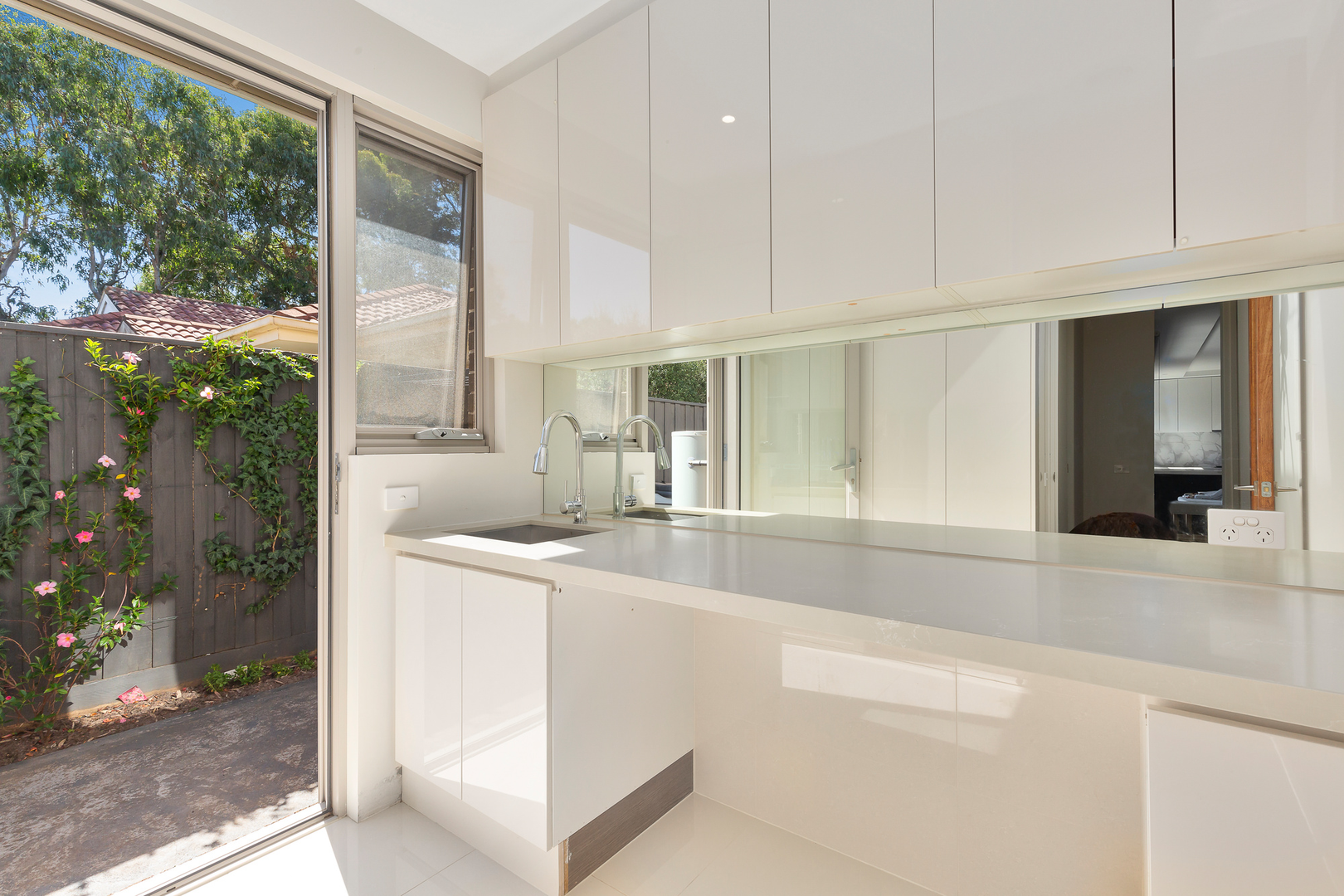 2/84 Green Street, Ivanhoe VIC