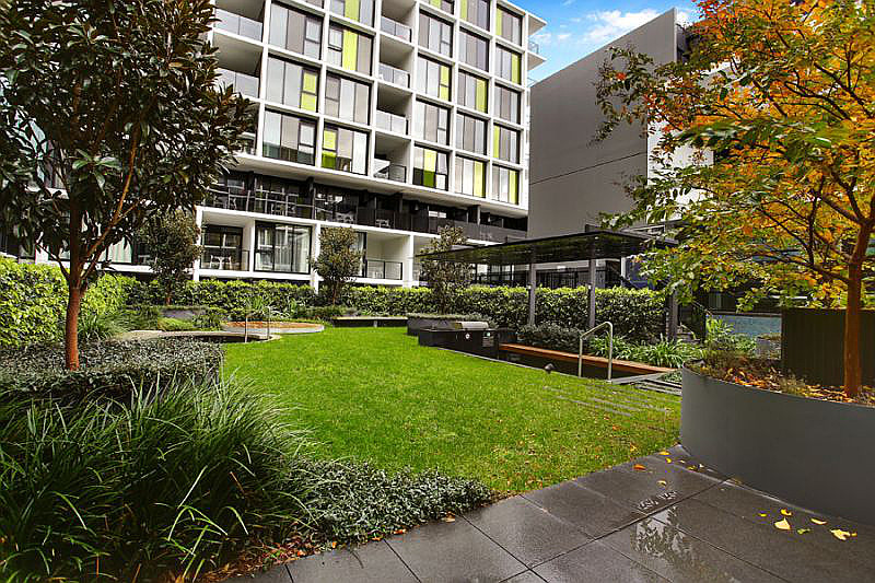 816/11 Shamrock Street, Abbotsford VIC