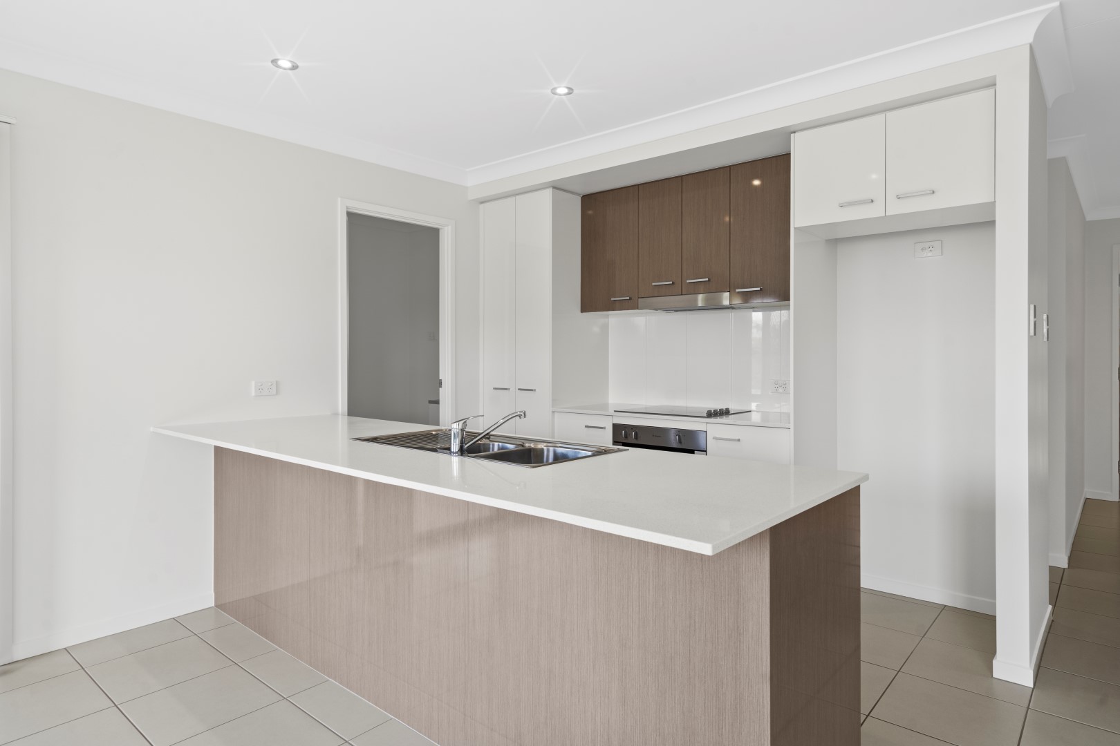 66 Weekes Road, Moggill - Thumbnail 3