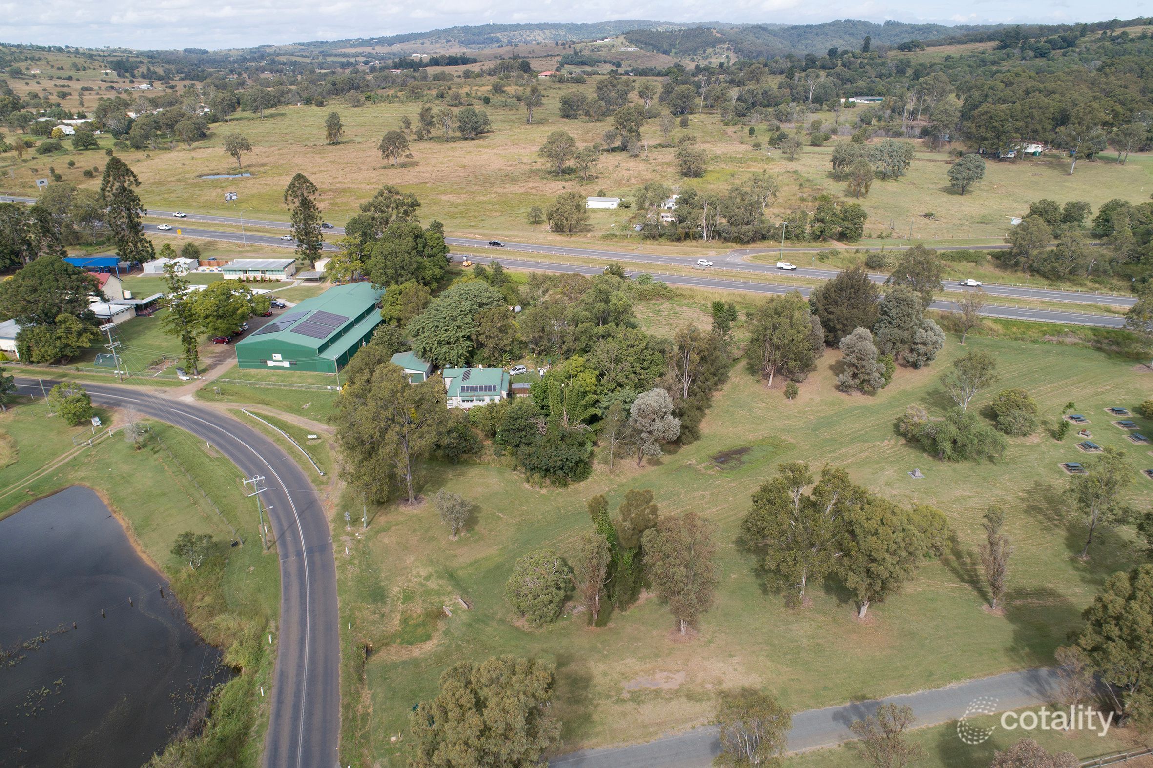 1022 Lowood-Minden Road, Minden - Thumbnail 2