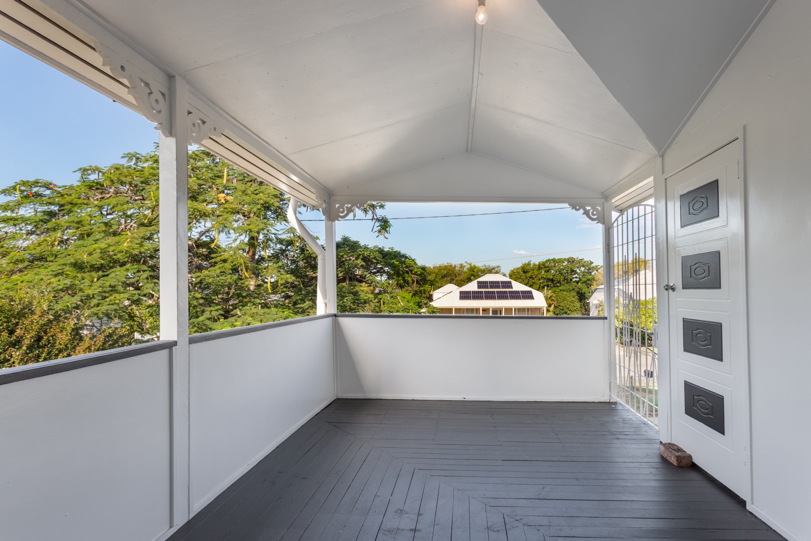 7 Tregair Street, Newtown - Thumbnail 2