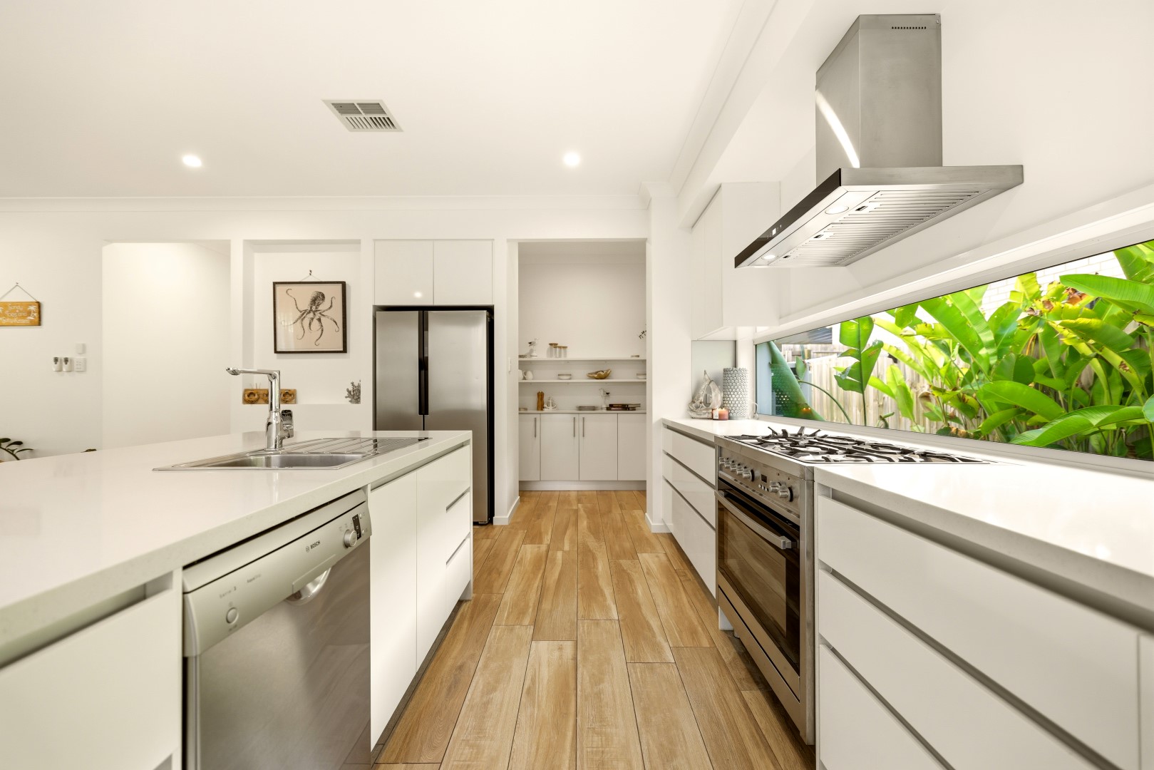 20 Herbert Street, Scarborough - Thumbnail 8