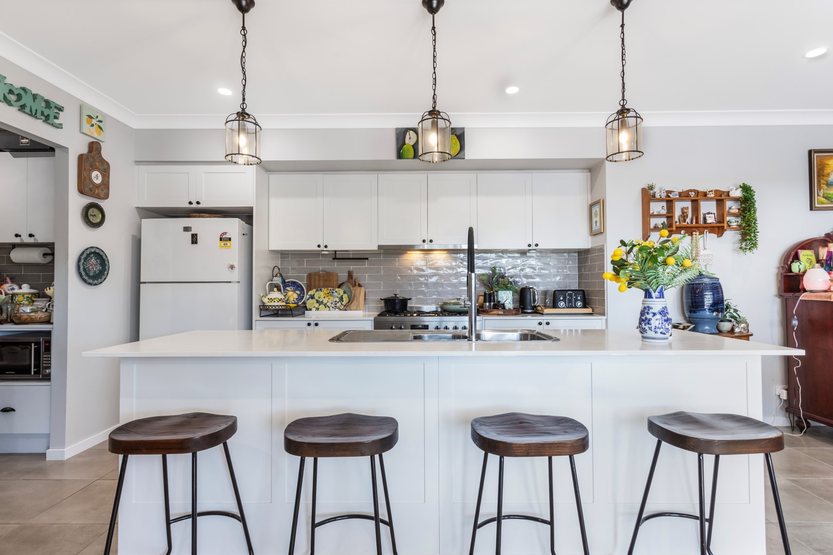 8 Ridgevale Drive, Regency Downs - Thumbnail 5