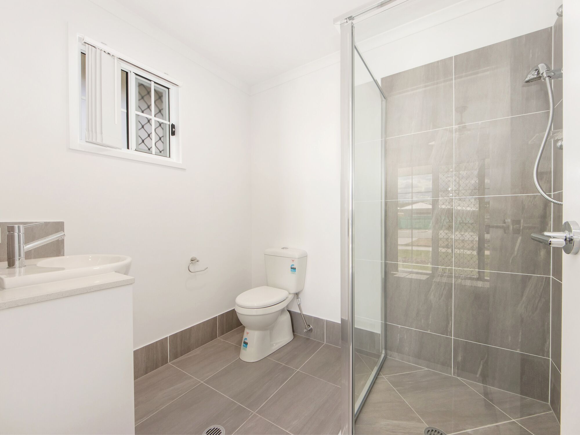 70 Wallace Street, Walloon - Thumbnail 3