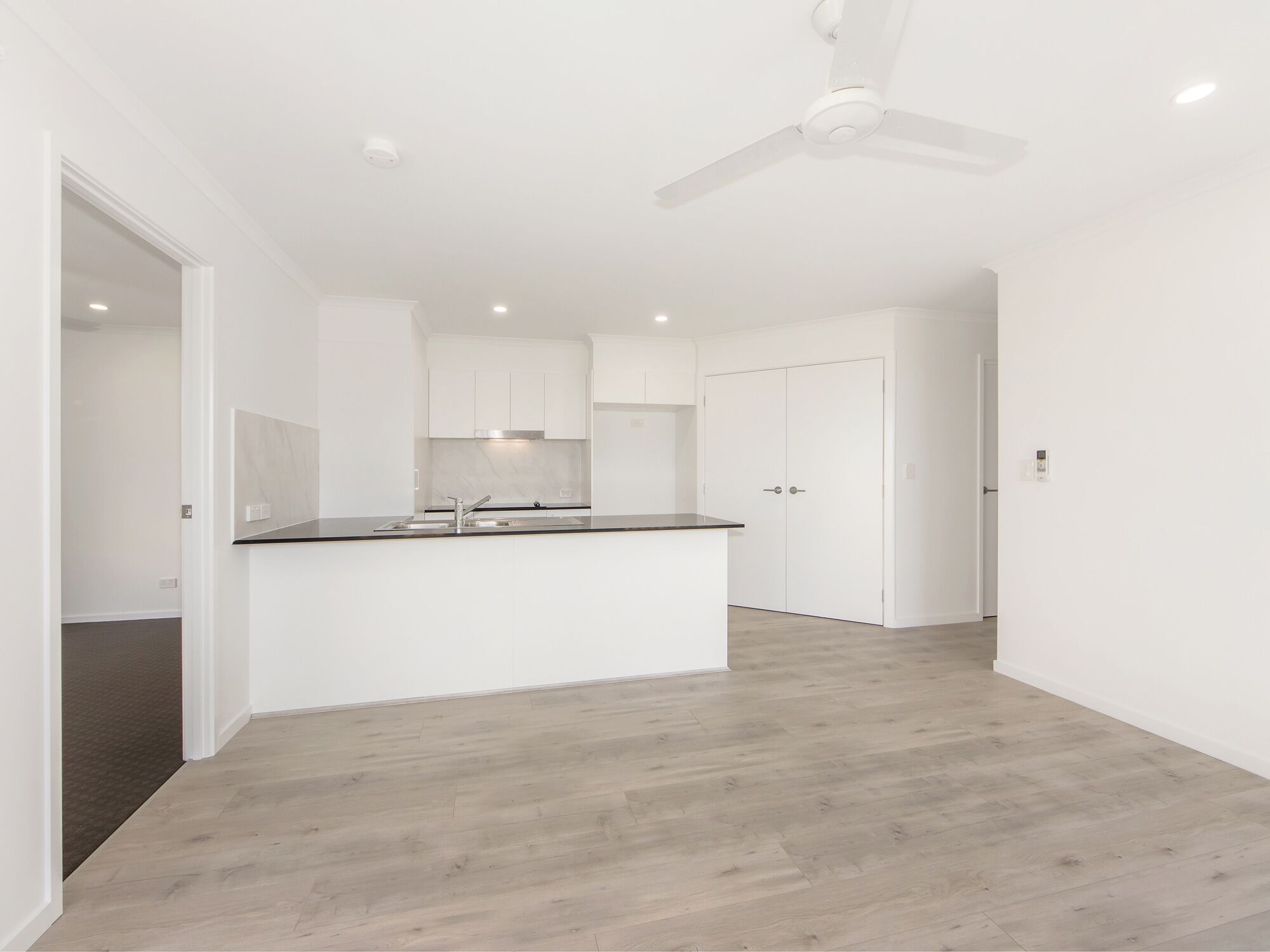 70 Wallace Street, Walloon - Thumbnail 4