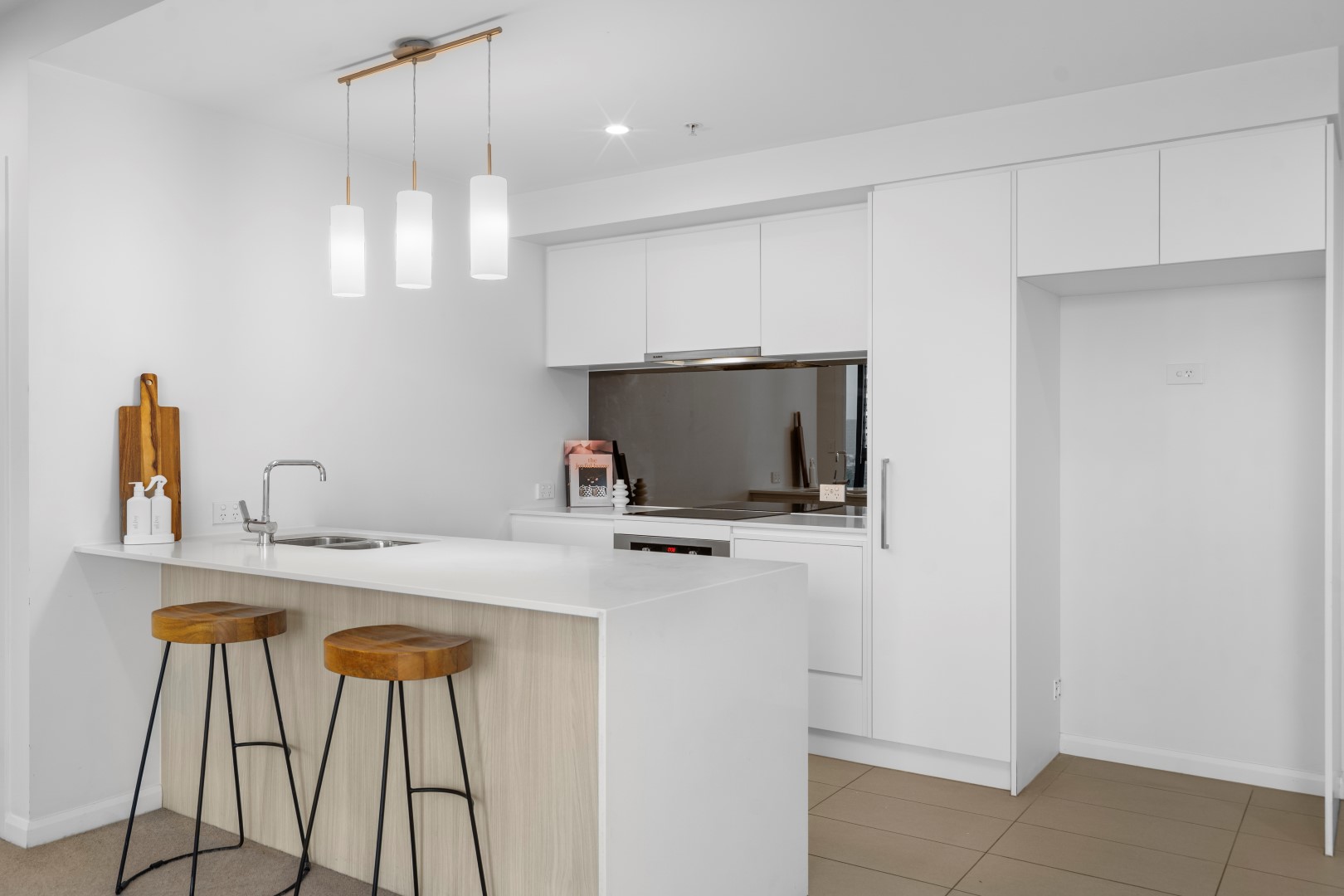 300 Old Cleveland Road, Coorparoo - Thumbnail 7