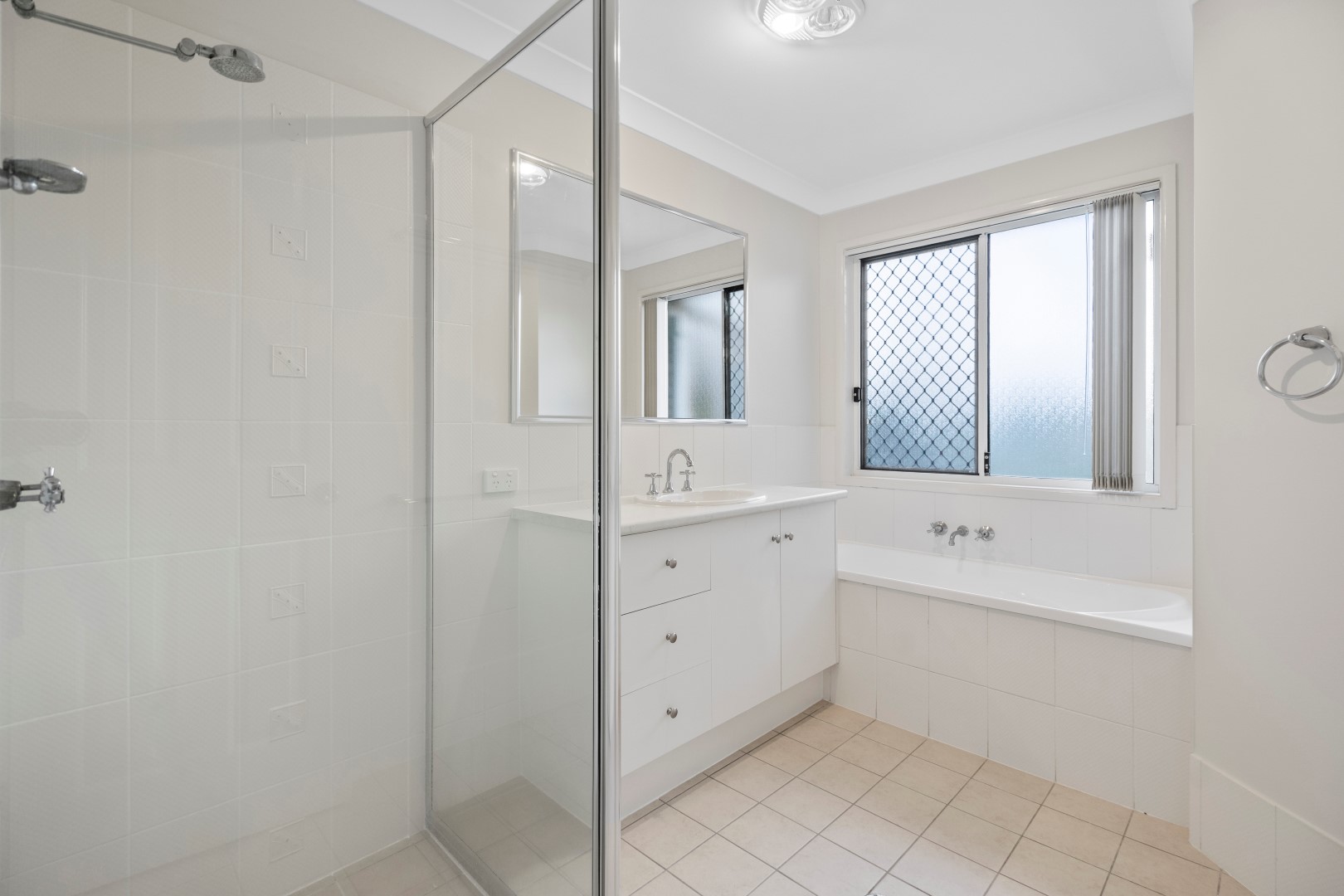 16 Dannika Way, Deebing Heights - Thumbnail 3