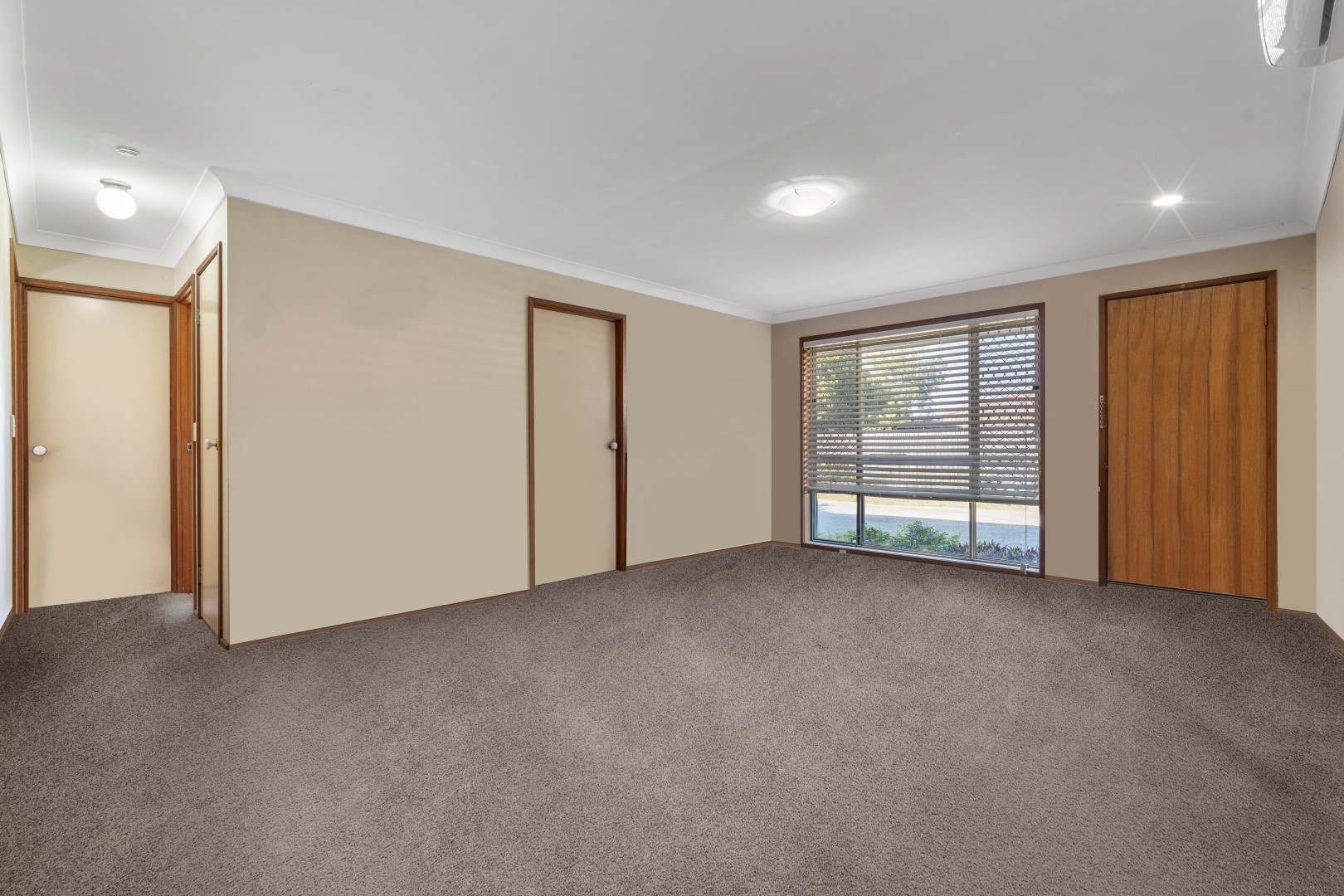 25 Cambridge Street, Silkstone - Thumbnail 2